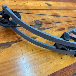 hoyt stratos compound bow